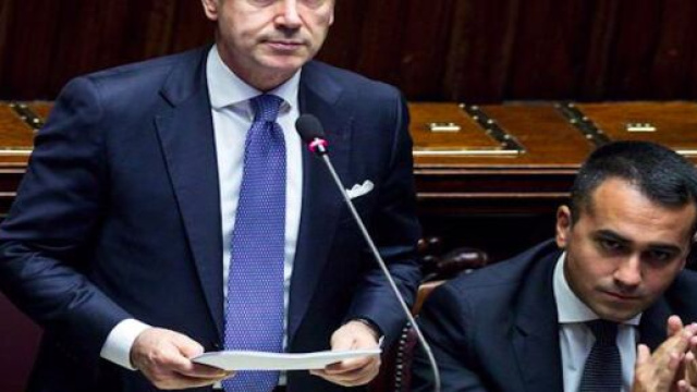 Bonus a colf e babysitter in arrivo, Pd sul Reddito di cittadinanza: 'A lavoro nei campi'.