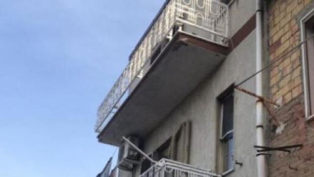 Tragedia nel foggiano: anziano trovato privo di vita nel camino, potrebbe aver avuto un malore.