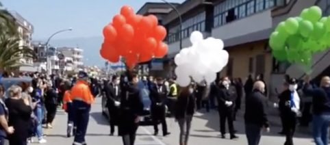 Dopo gli assembramenti al funerale del sindaco Sommese, Saviano diventa zona rossa