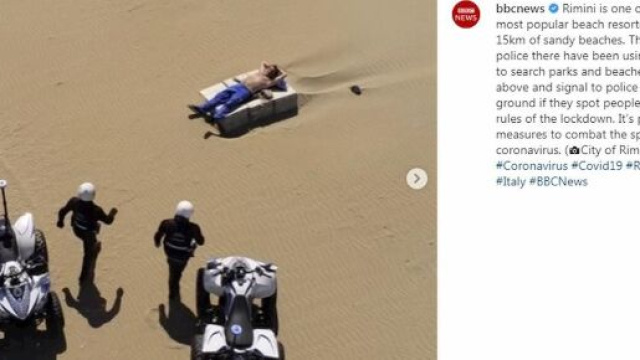 Rimini, controlli anticoronavirus anche con droni e quad: la foto finisce sui social ed è ripresa dalla Bbc.