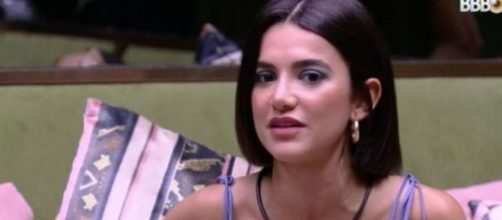 Manu conversa com Rafa e Thelma. (Reprodução/TV Globo)