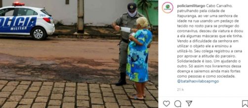 Solidariedade: policial militar distribui máscaras. (Fonte: Instagram oficial da PM de Goiás)