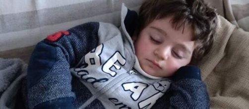 Tragedia a Monreale: il piccolo Agostino è deceduto a 3 anni mentre giocava.