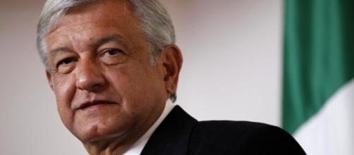 No México, presidente Andrés Manuel López Obrador critica traficantes que deram cestas básicas à população. (Arquivo Blasting News)