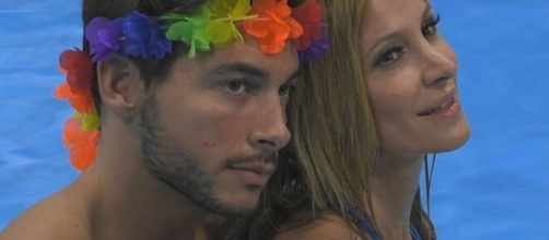 Andrea Denver parla del rapporto con Adriana Volpe.