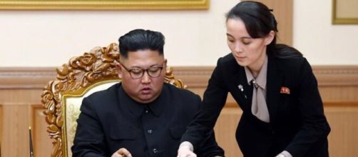 Il leader nordcoreano Kim Jong-un insieme alla sorella Kim Yo-jong.