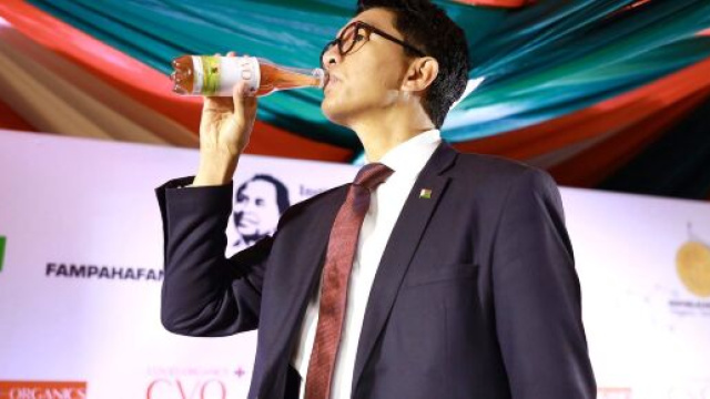 Madagascar president Andry Rajoelina unveils a local herbal remedy ... - lindaikejisblog.com