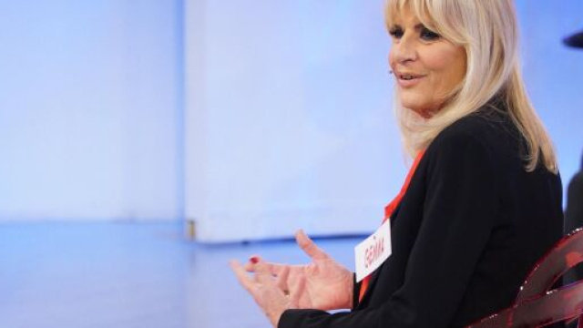 U&D, puntata del 21/04: Gemma e la De Filippi leggono le chat a luci rosse