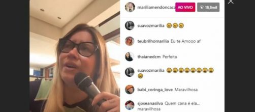 Marília Mendonça usou as redes sociais para fazer live e divulgar vídeos cantando em inglês. (Reprodução/ Instagram).