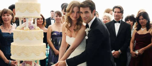 La belle histoire d'amour de Josh Bowman et d'Emily VanCamp.