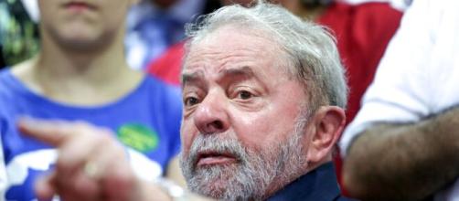 Lula critica atual presidente da república. (Arquivo Blasting News)