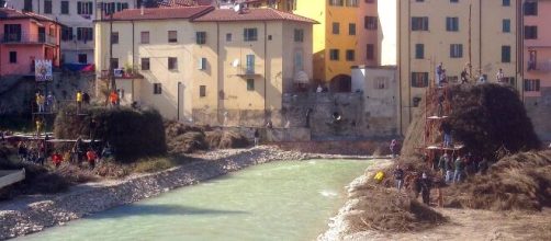 Pisa, scomparsa Claudia Meini: ritrovata una ciabatta, sarebbe della giovane mamma