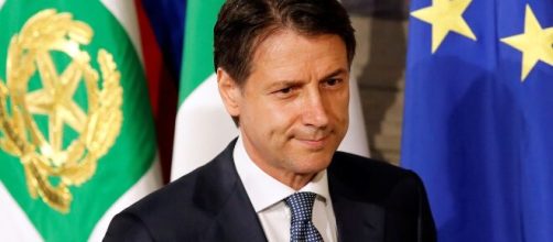 Botta e risposta tra i presidente del Consiglio Giuseppe Conte e la Conferenza Episcopale Italiana