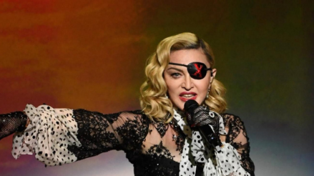 Madonna afferma di aver effettuato il test seriologico e di essere risultata positiva al coronavirus