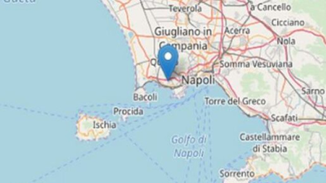 Napoli, numerose scosse di terremoto tra il 25 e il 26 aprile.