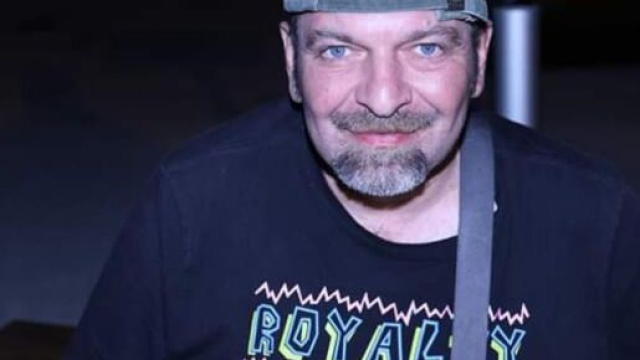 Terni: addio al sosia di Vasco Rossi, Luca 'Ciccio' Costantini, aveva 49 anni.
