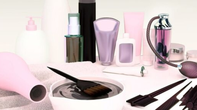 Parrucchieri ed estetisti potranno riaprire dal 1&deg; giugno.