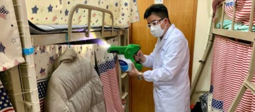 Científicos de la Universidad de Ciencia y Tecnología de Hong Kong han presentado un desinfectante que protegería las superficies hasta 90 días.