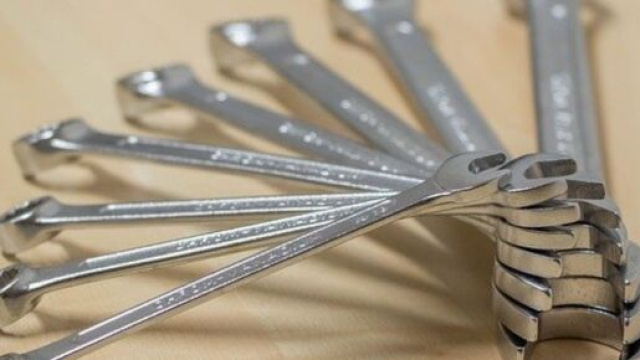 Lavoro: Bricocenter seleziona artigiani e allievi capo logistica per tutte le sue sedi.