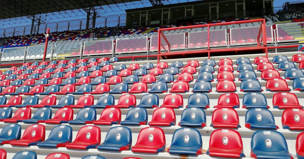 Crotone, Ursino: 'Abbiamo giocatori molto interessanti, su Maxi Lopez valuteremo'