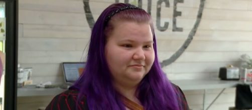 '90 Day Fiancé': Nicole Nafziger quits Starbucks job for Azan Tefou. [Image Source TLC/ YouTube Screenshot]