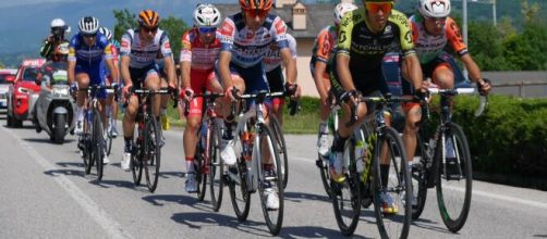 Ciclismo, l'Uci lavora al nuovo calendario: ipotesi Giro d'Italia a ottobre.