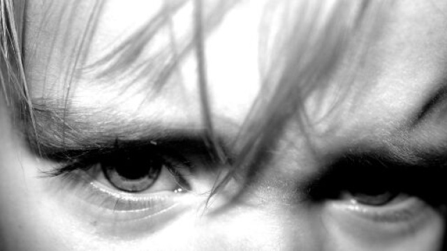 la lotta agli abusi su minori e le molestie online