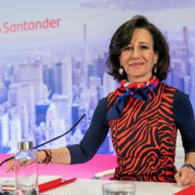 Botín pide al Gobierno volver “lo antes posible” a la actividad normal