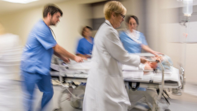 Operatori sanitari in trincea, indennit&agrave; di 45 euro al giorno in Toscana.