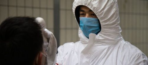 China señala que el coronavirus se transmite antes de que haya ... - univision.com