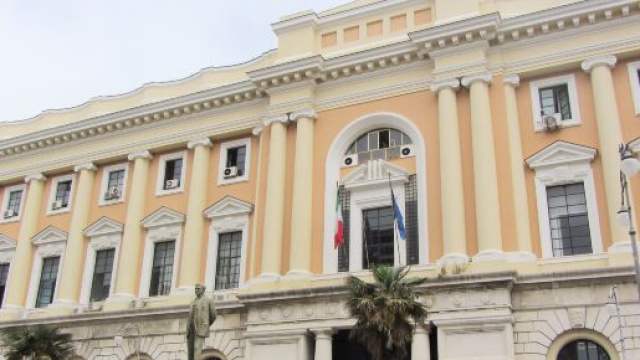 Salerno, 17enne non si ferma all’alt dei Carabinieri: bloccato e denunciato