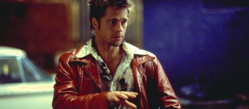 Brad Pitt interpreta Tyler em 'Clube da Luta'. (Reprodução/Fox)