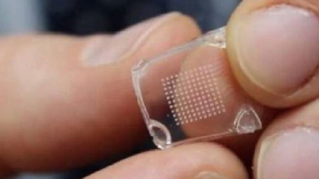 Un cerotto con 400 aghi di residui glicoproteici derivanti dal Covid-19 potrebbe essere il vaccino sviluppato dall'Universit&agrave; di Pittsburgh.