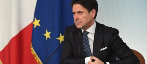 Bonus colf, ipotesi decreto aprile: Reddito emergenza 500 € ai precari, Cig ai licenziati.