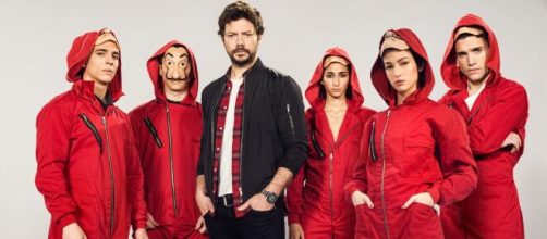Personagens da série espanhola da Netflix que fazem sucesso. (Reprodução/Netflix)