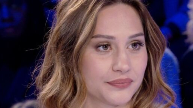 Beatrice Valli pronta al parto da sola: 'Non ho paura'.