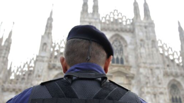 Milano, uomo gira senza vestiti in corso Buenos Aires: bloccato dalla Polizia