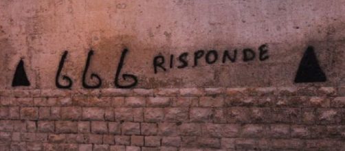 Bari, a Capurso scritte inneggianti il diavolo su due chiese della cittadina