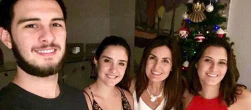 Fátima Bernardes passou o dia das mães em casa com os trigêmeos. (Arquivo Blasting News)