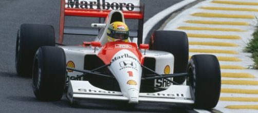 Senna lutou até o fim para vencer em casa. (Arquivo Blasting News)
