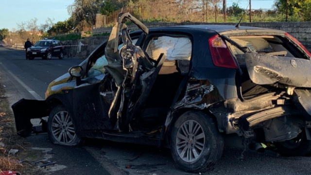 Calabria, grave incidente stradale: due vittime nel cosentino (foto di repertorio).