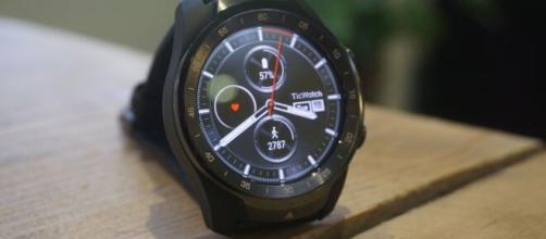 Ticwatch Pro: recensione dello smartwatch.