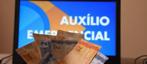 Calendário cancelado e a segunda parte do auxílio emergencial não tem previsão de ser paga. (Arquivo Blasting News)