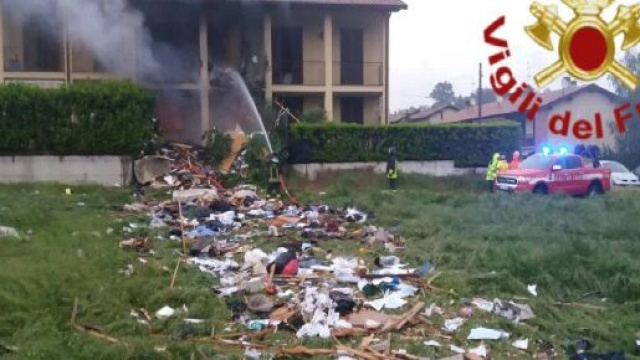 Como, esplosione in villetta a Fino Mornasco: morto un 21enne