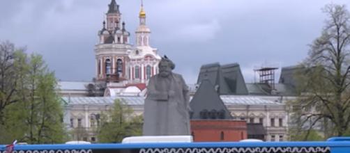 Russia marks 75th anniversary of World War II victory over Nazi Germany. [Image source/DW News YouTube video]