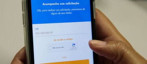 Governo diz que está apurando se militares ganharam os R$ 600. (Arquivo Blasting News)