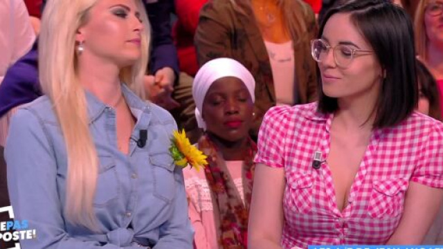 TPMP : Le Chemisier Rose Transparent Et D&eacute;collet&eacute; D'Agathe Auproux GIF ... - gfycat.com