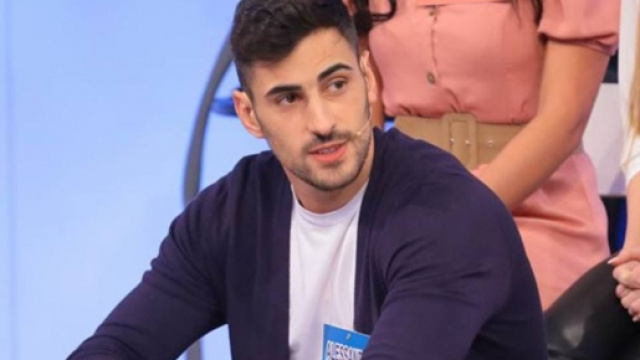 Uomini e Donne anticipazioni 13 maggio: Alessandro Graziani tronista, tra le corteggiatrici Roberta Di Padua