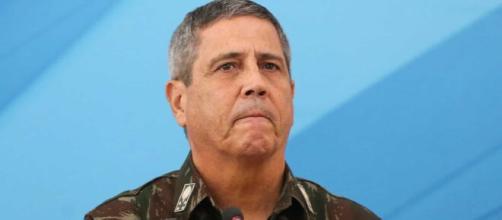 Braga Netto afirma que Bolsonaro não queria trocar a superintendência da PF no RJ. (Arquivo Blasting News)