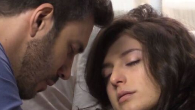 Una Vita, spoiler spagnoli: Lucia esala l'ultimo respiro tra le braccia di Telmo